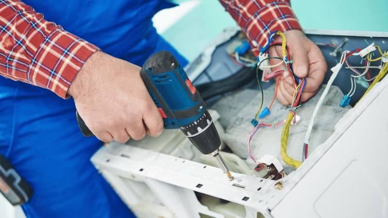 Manisa ECA ECA çamaşır makinesi kart tamiri – Su almama arızası orijinal parça ile giderildi. - Teknik servis örneği